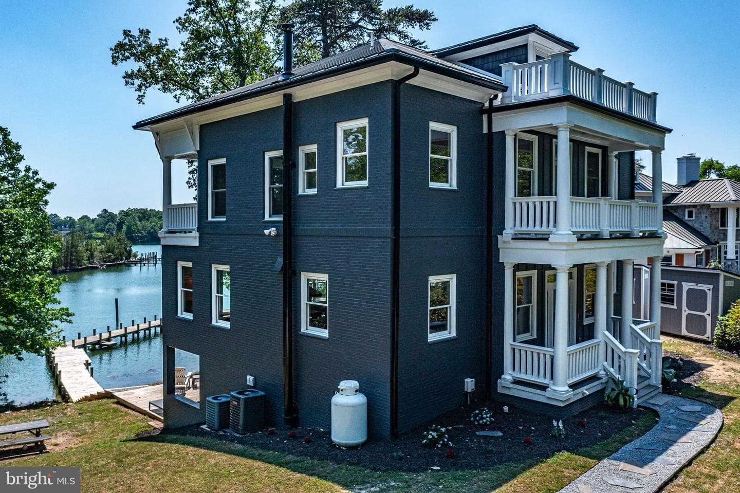 253 Golf Course Drive, Weems