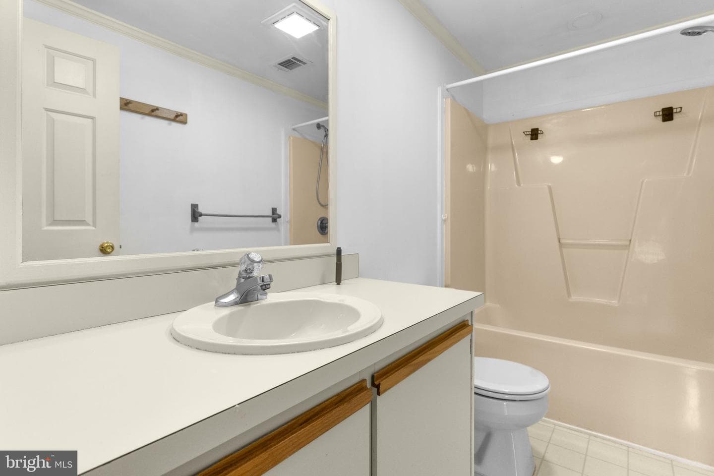50 Flagstaff Road photo 18