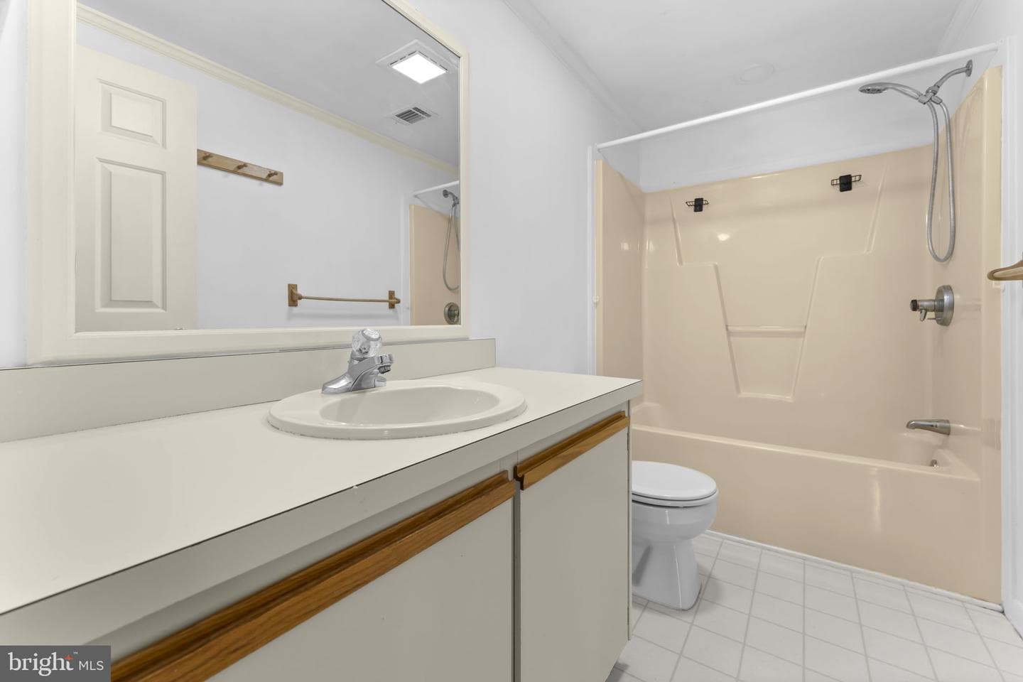 50 Flagstaff Road photo 26