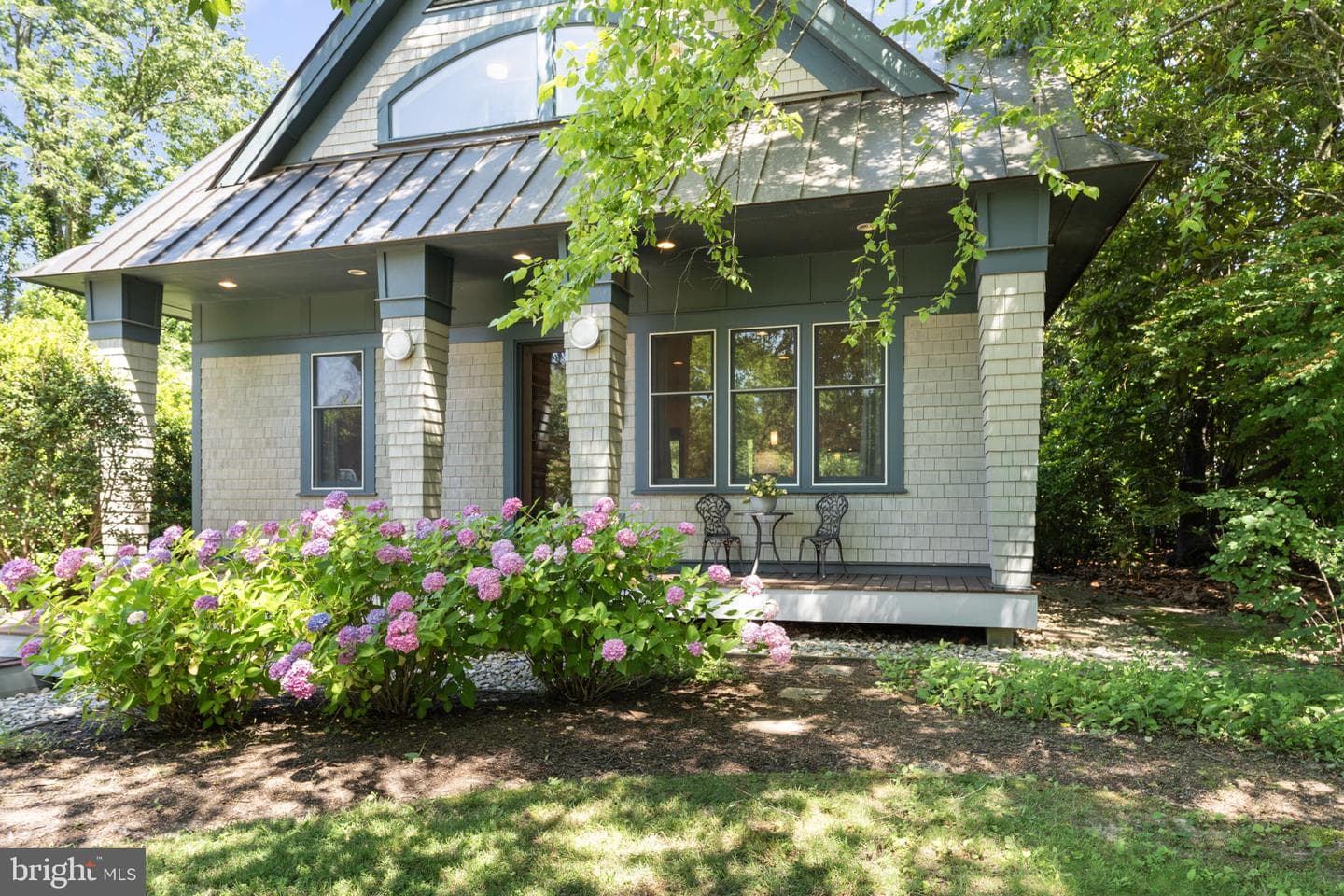 783 King Carter Drive photo 3