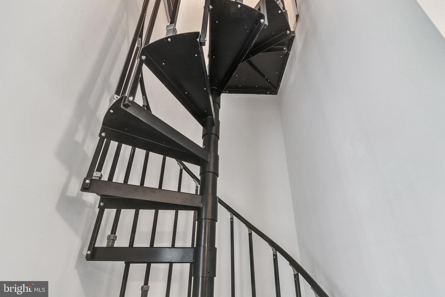 3952 Irvington Rd photo 22