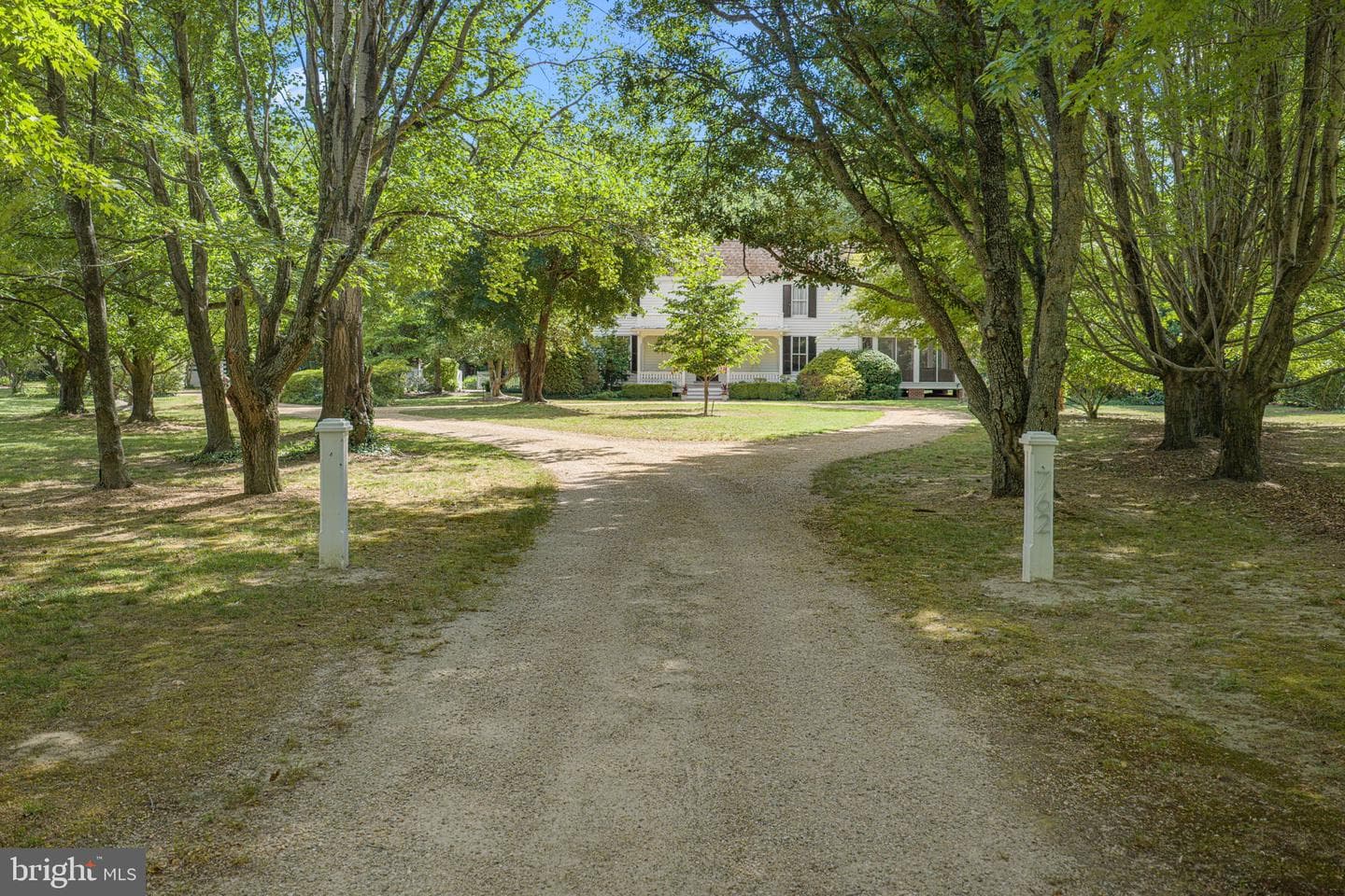 762 Chesapeake Drive photo 3