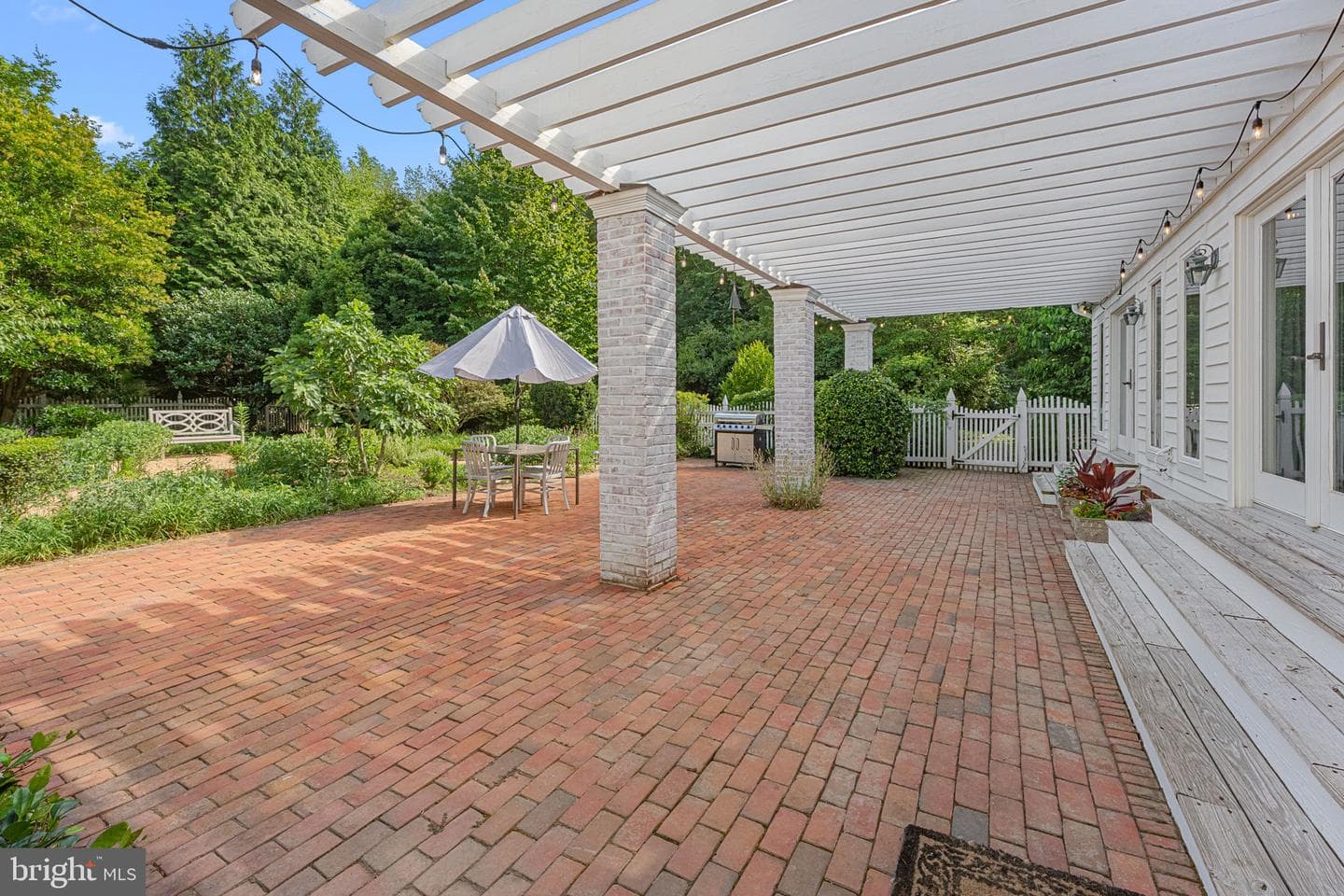 762 Chesapeake Drive photo 6