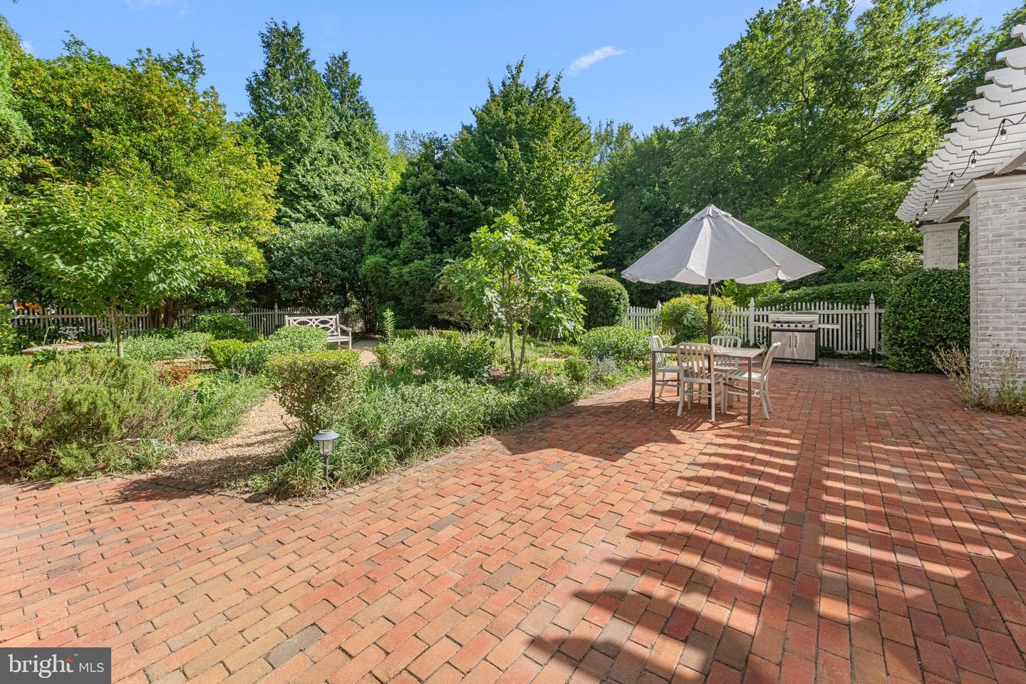 762 Chesapeake Drive photo 7