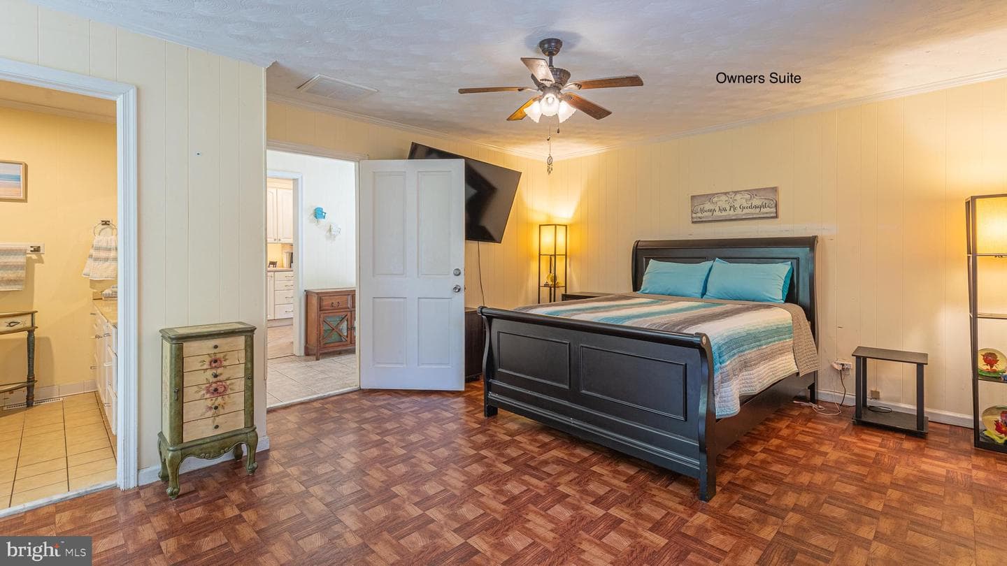17 Wesley Terrace photo 13