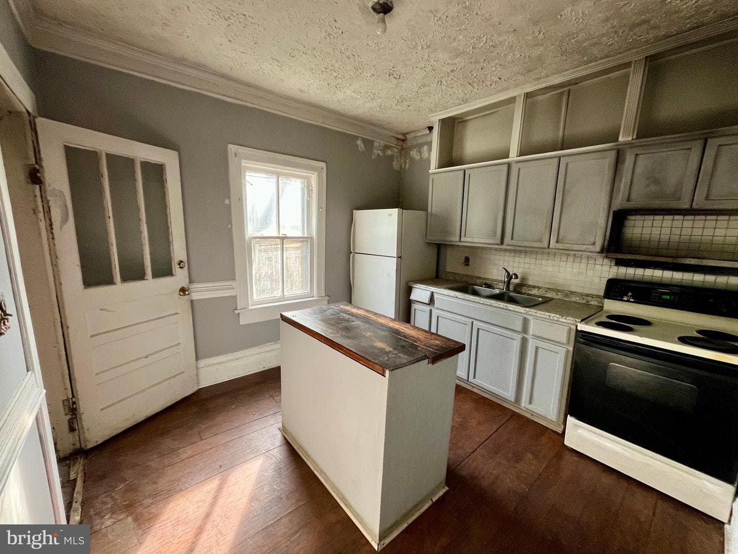 407 Carruthers Street photo 10