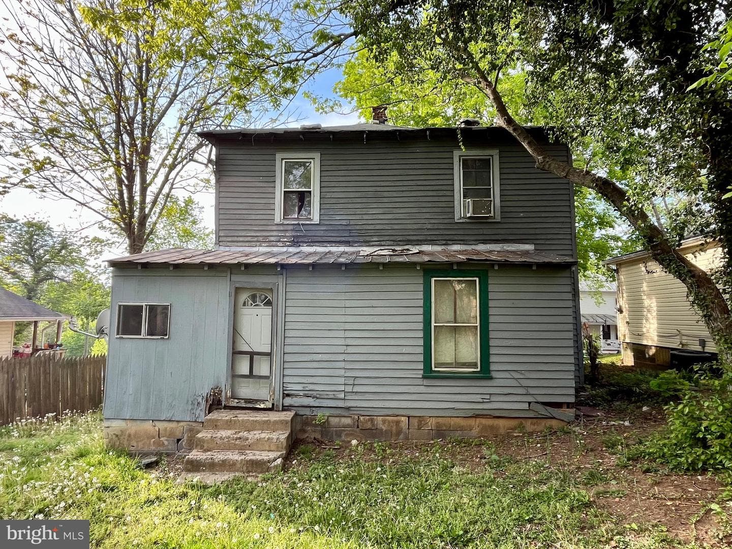 407 Carruthers Street photo 25