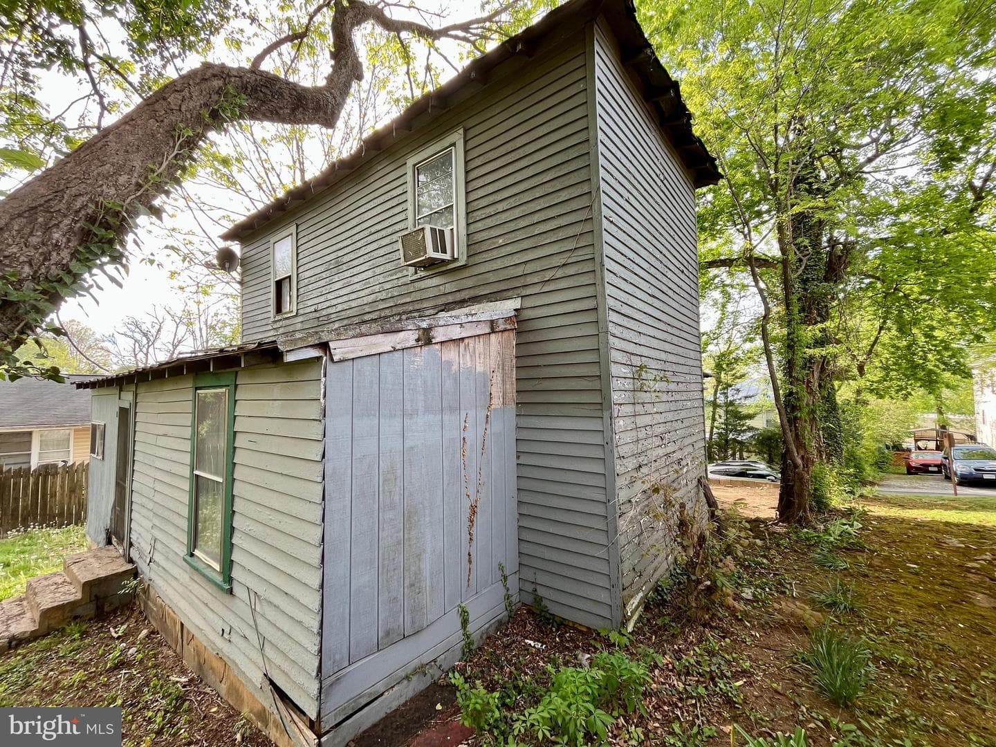407 Carruthers Street photo 27