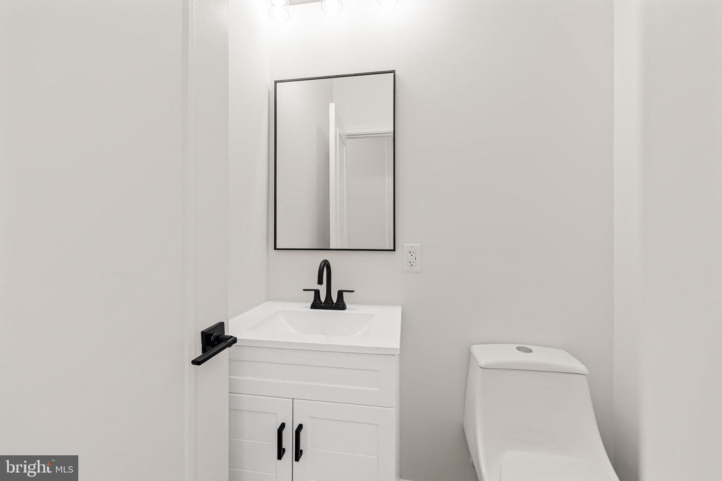 1029 Lindsay Street photo 15