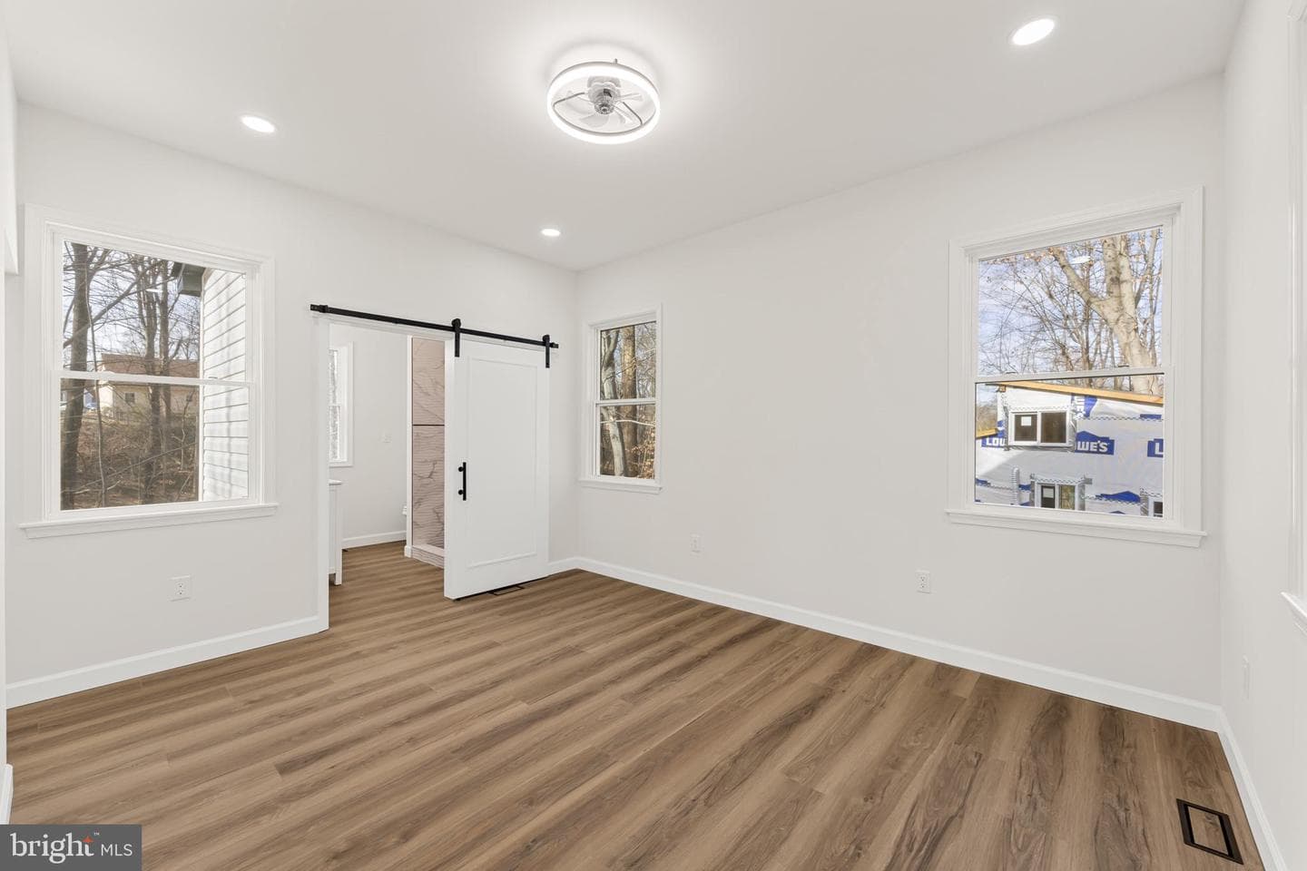 1029 Lindsay Street photo 16