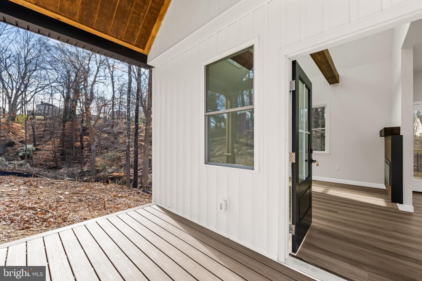 1029 Lindsay Street photo 3