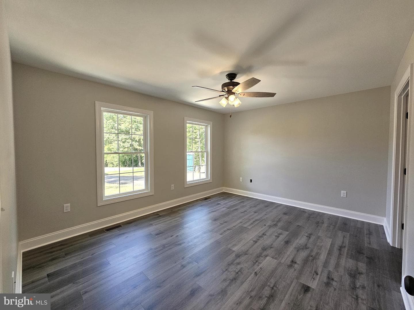 906 George James Loop photo 13