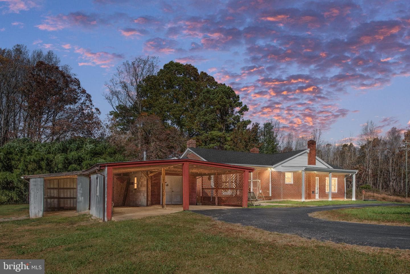 2038 Orange Road photo 31