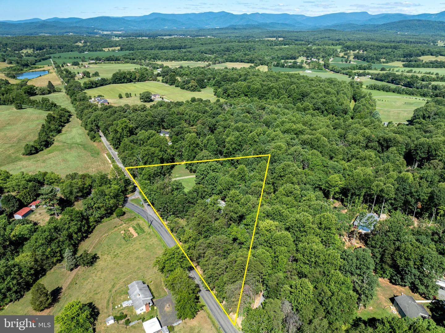 3071 Ridgeview Road photo 4