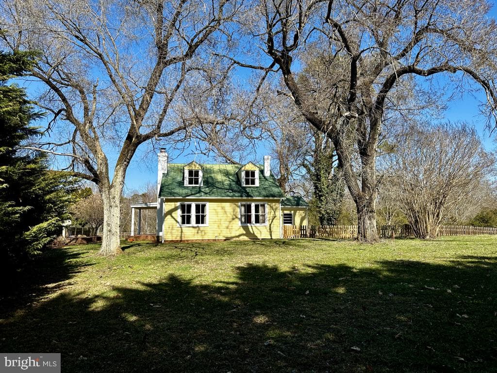 2331 Orange Road photo 1