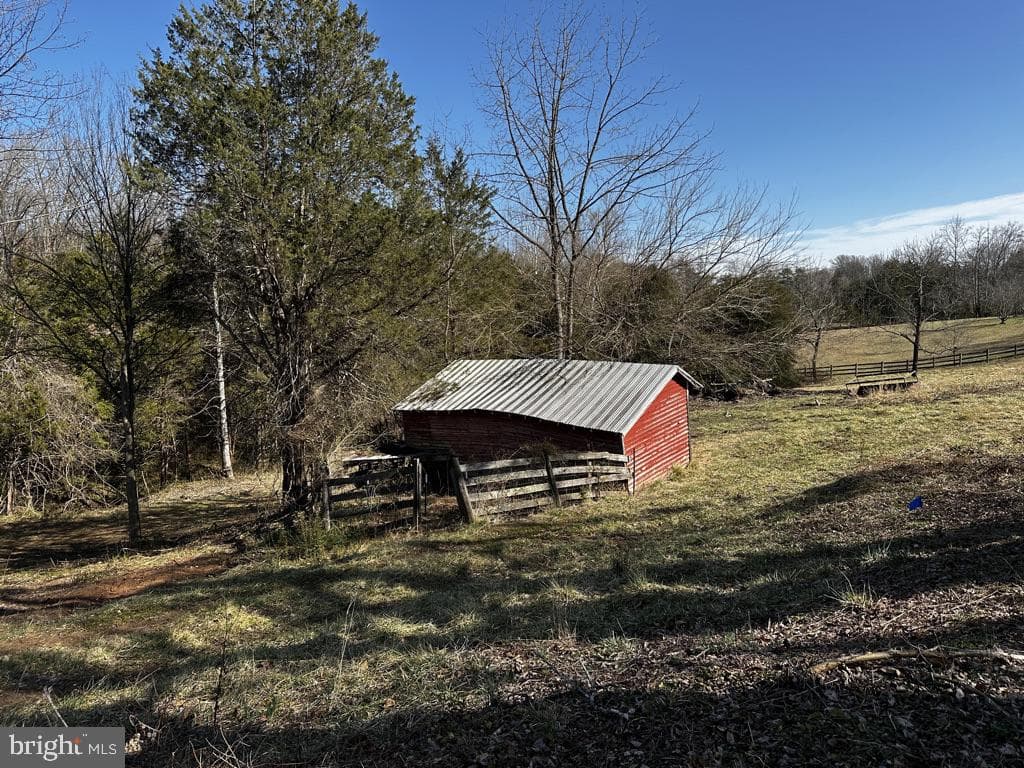 2331 Orange Road photo 46