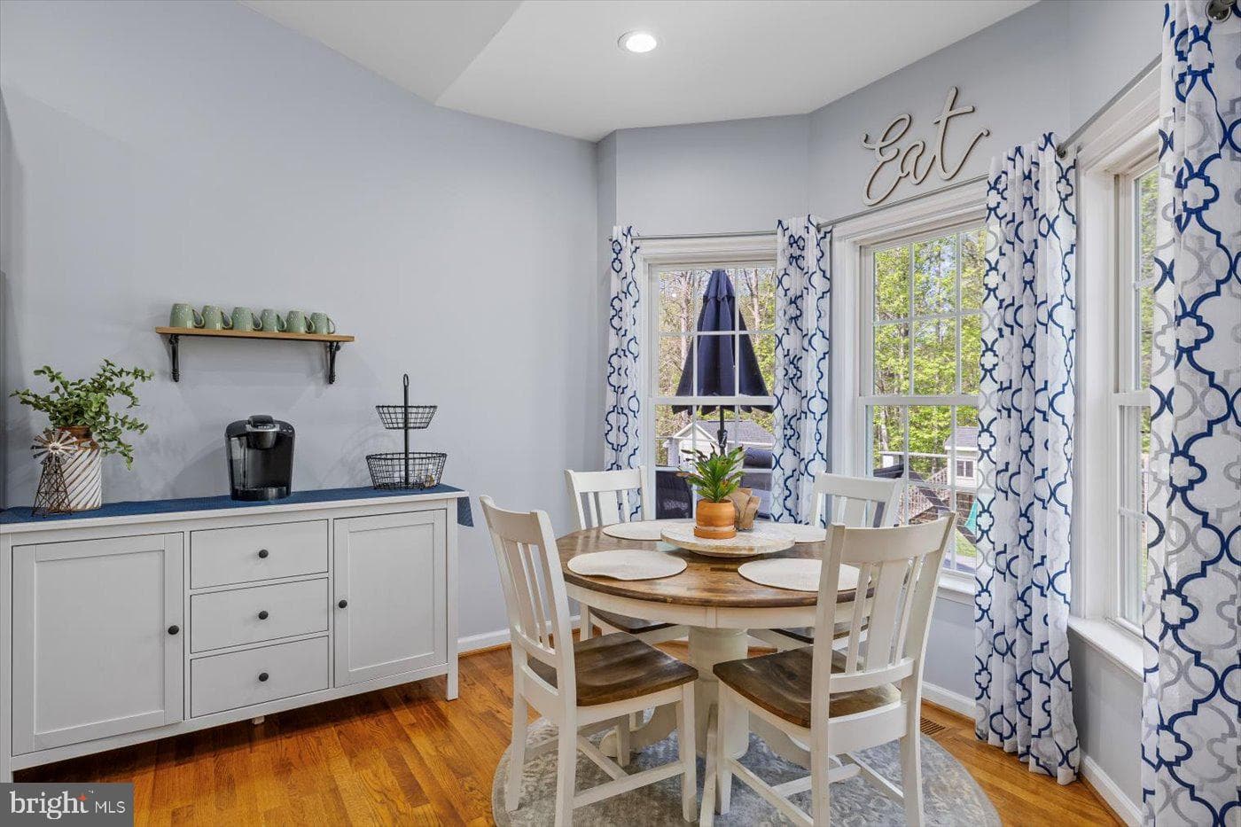 279 Carriage Lane photo 12