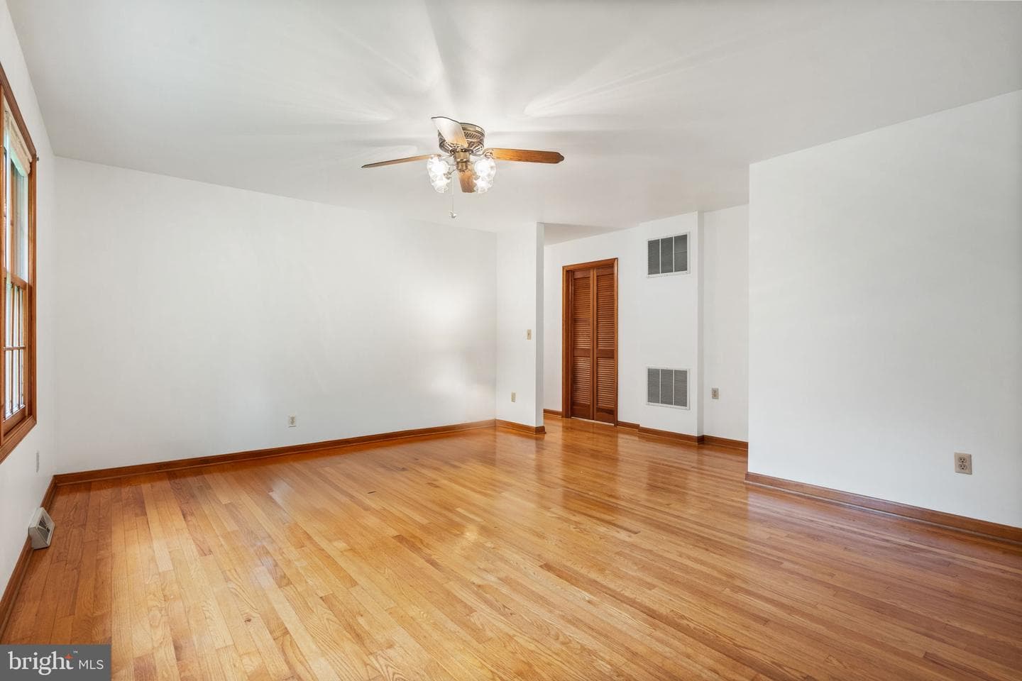 247 Rocky Hill Lane photo 9