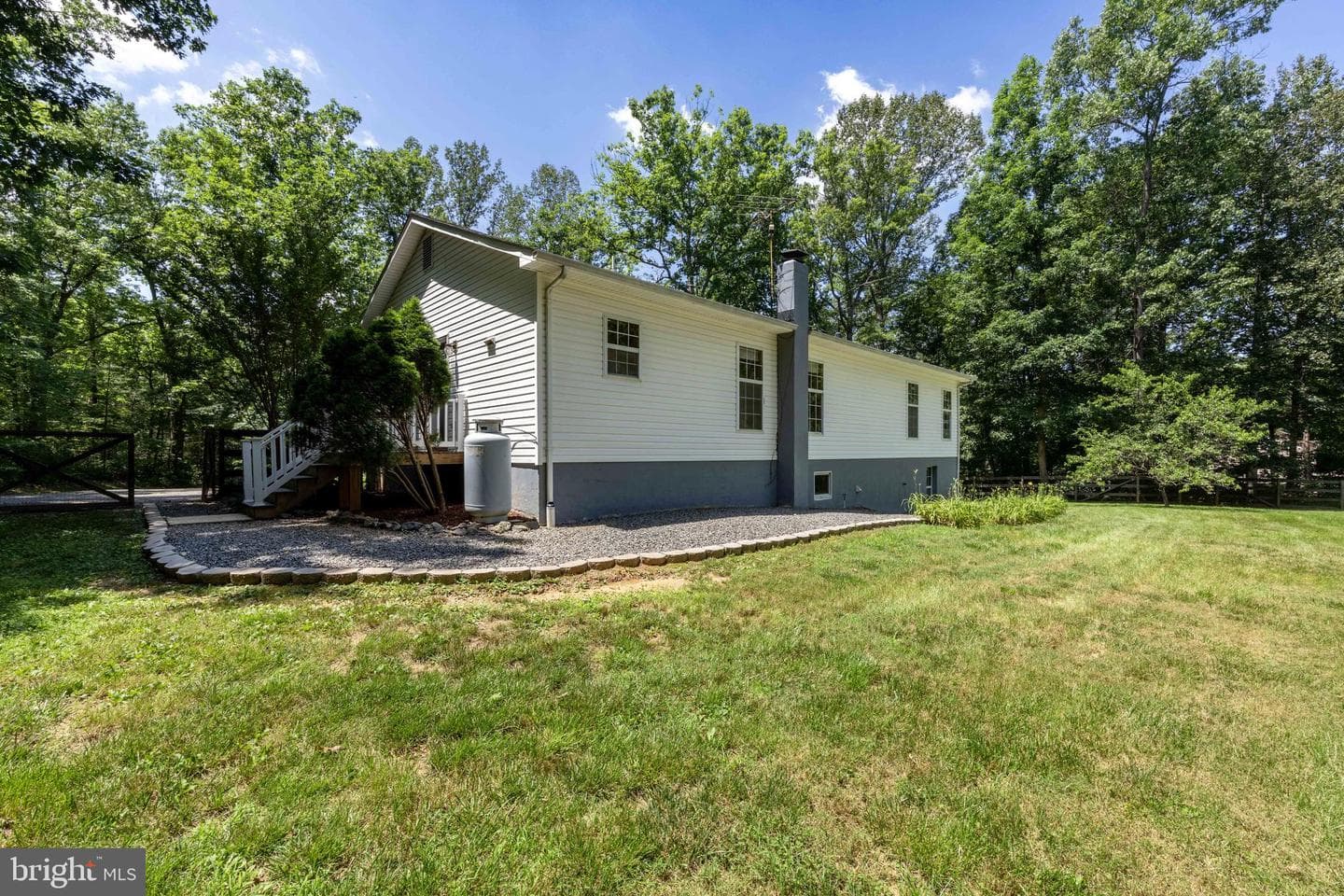573 Liberty Lane photo 36