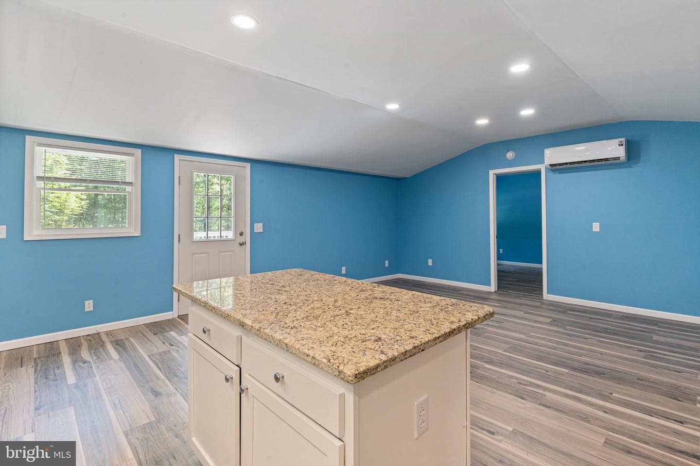 236 Laurel Drive photo 19