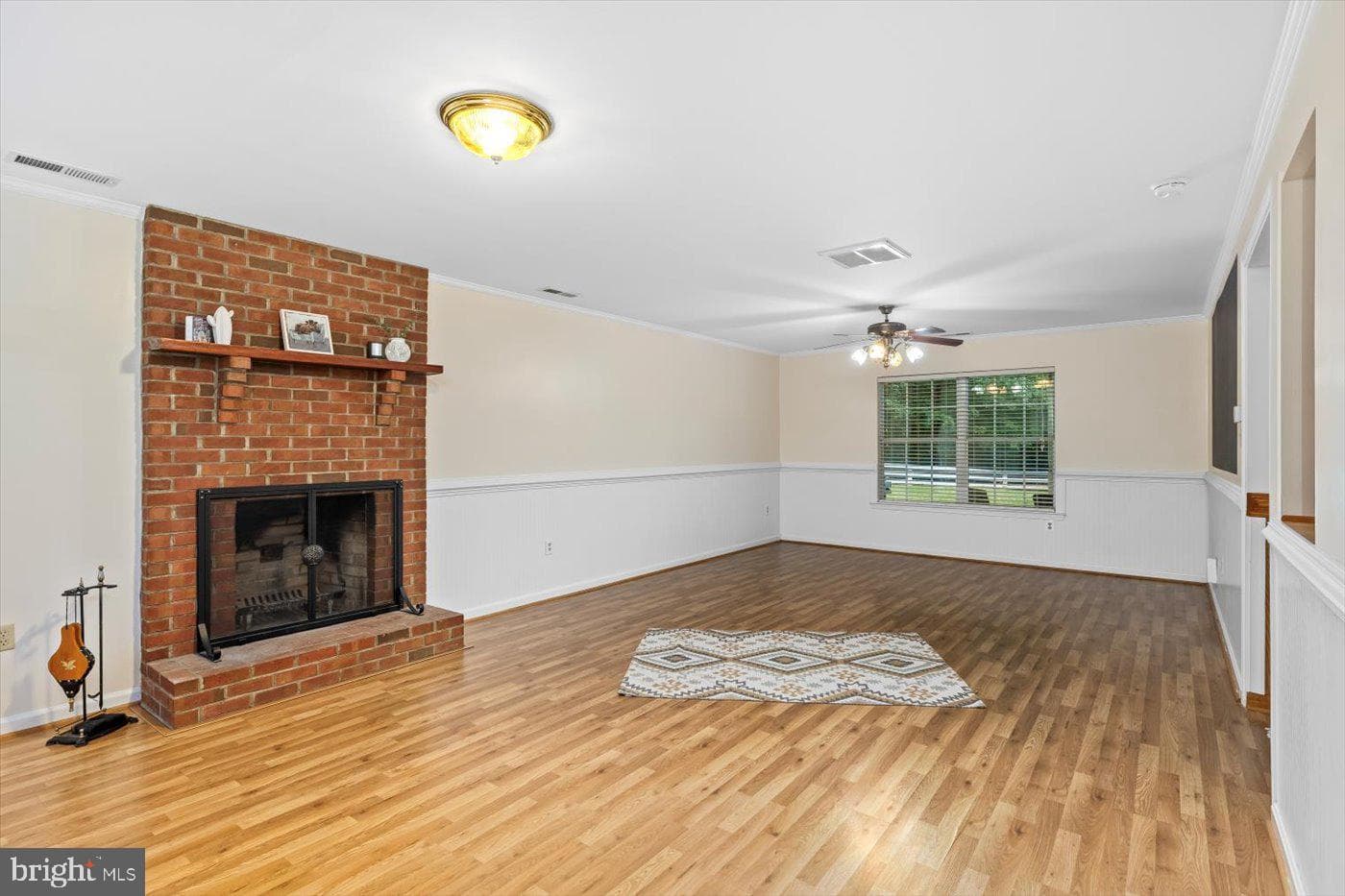 319 Fox Hunters Lane photo 19