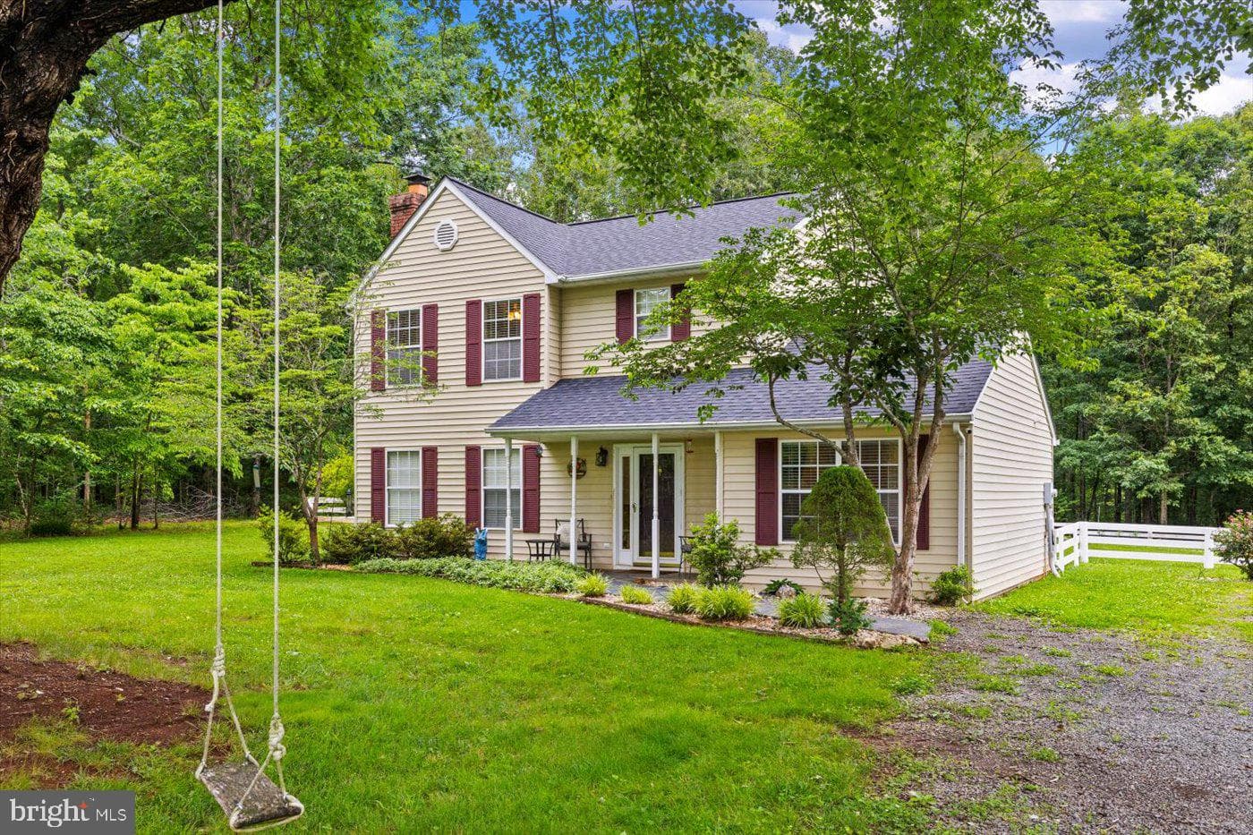 319 Fox Hunters Lane photo 6