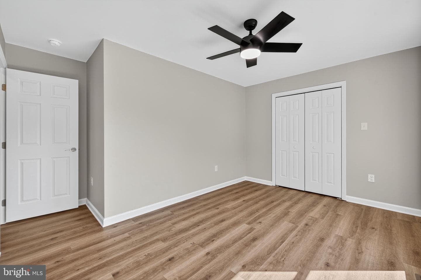 3057 Oak Park photo 34