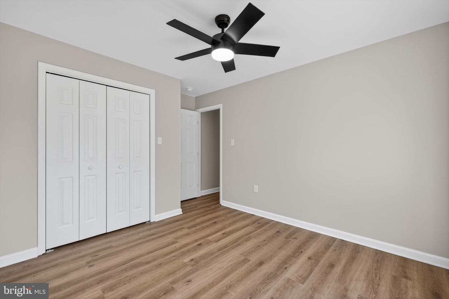 3057 Oak Park photo 36