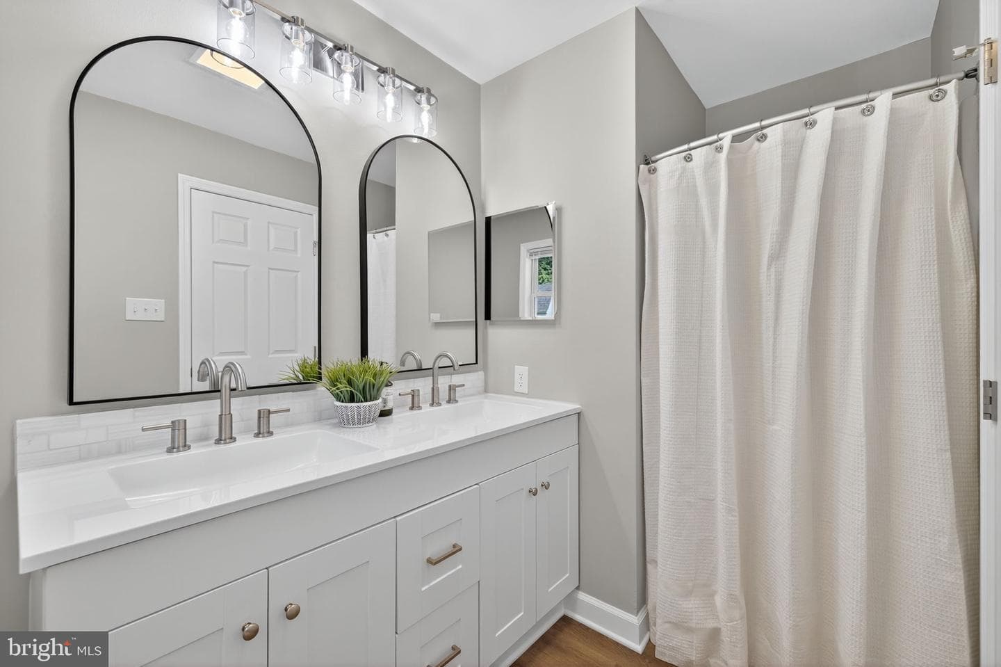 3057 Oak Park photo 41