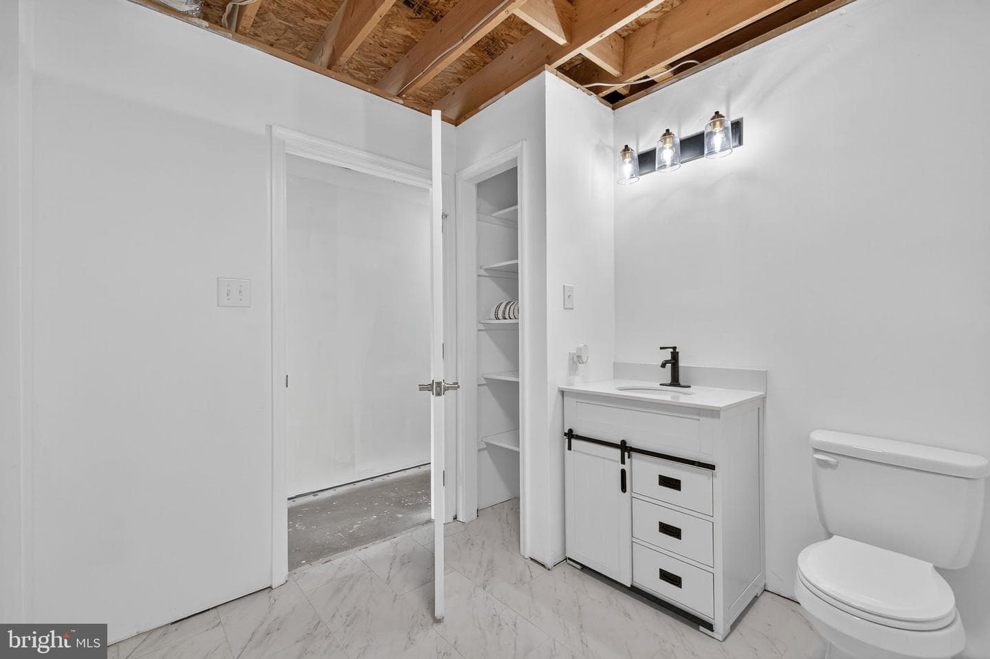 3057 Oak Park photo 58