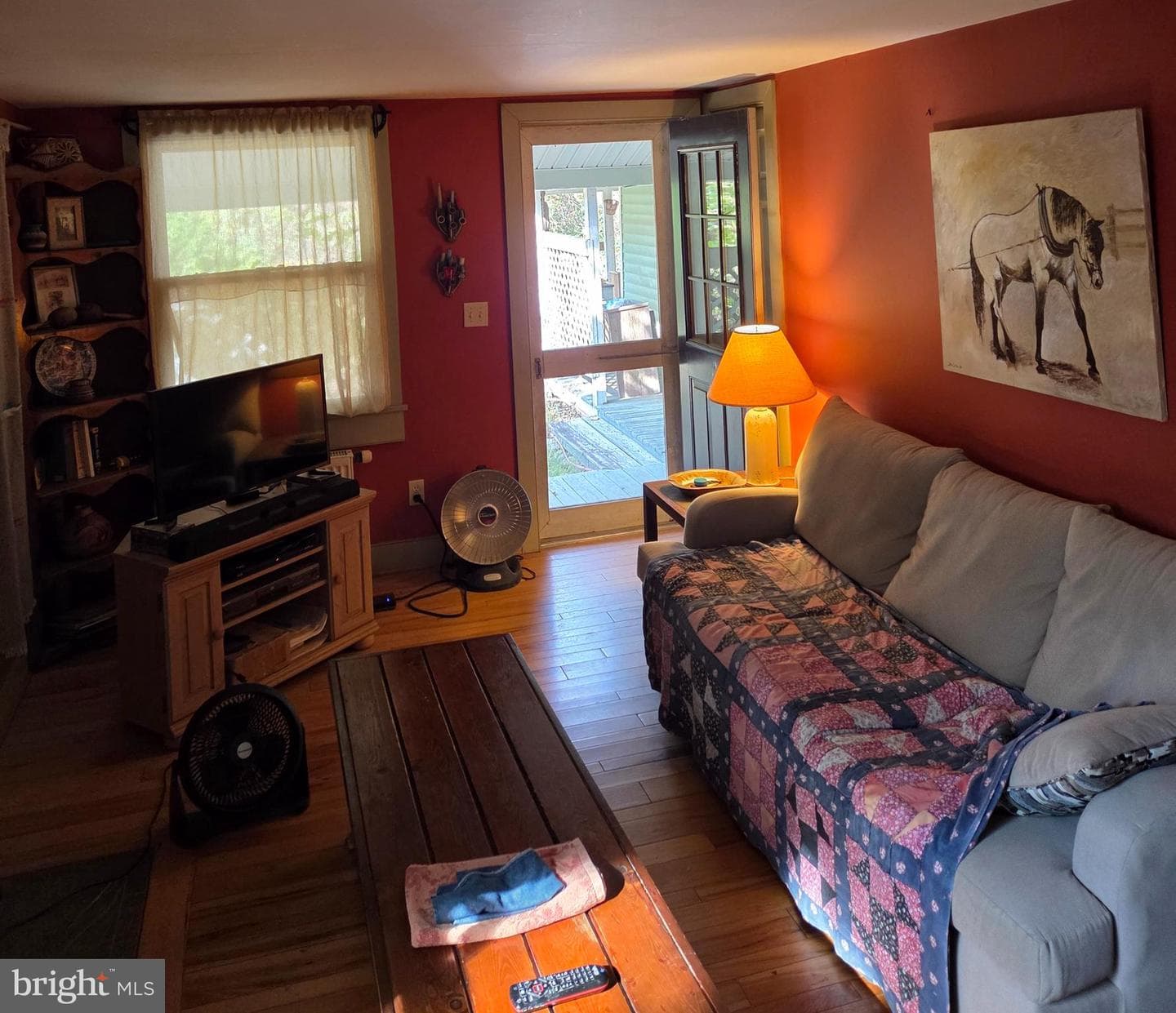 411 Meadows Lane photo 5