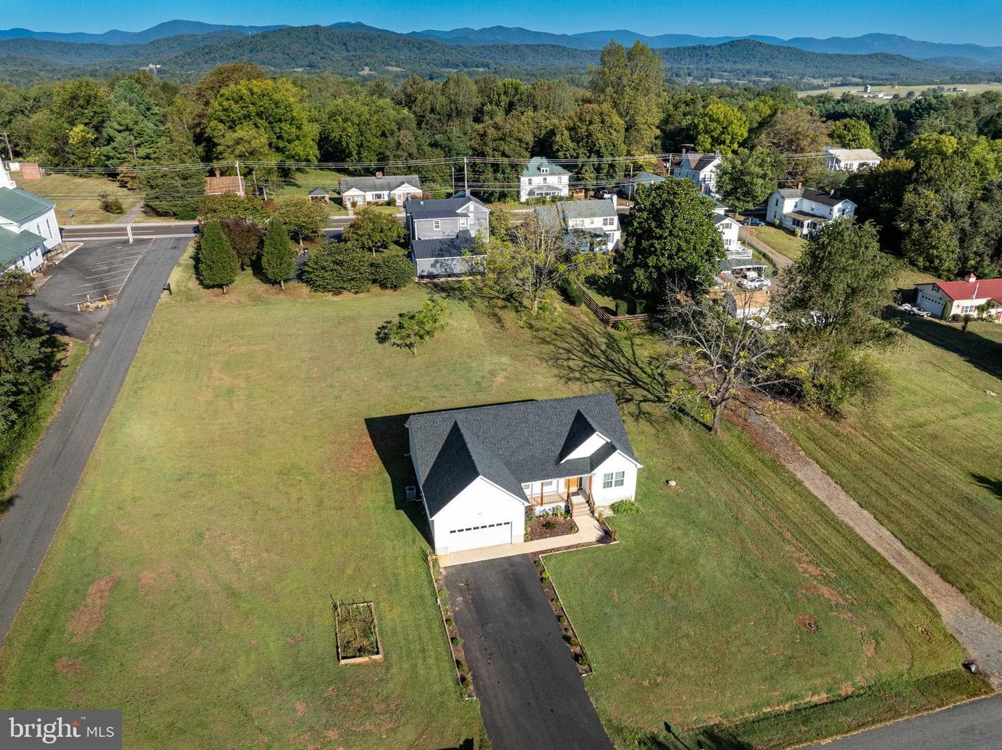 193 Smith Road photo 3