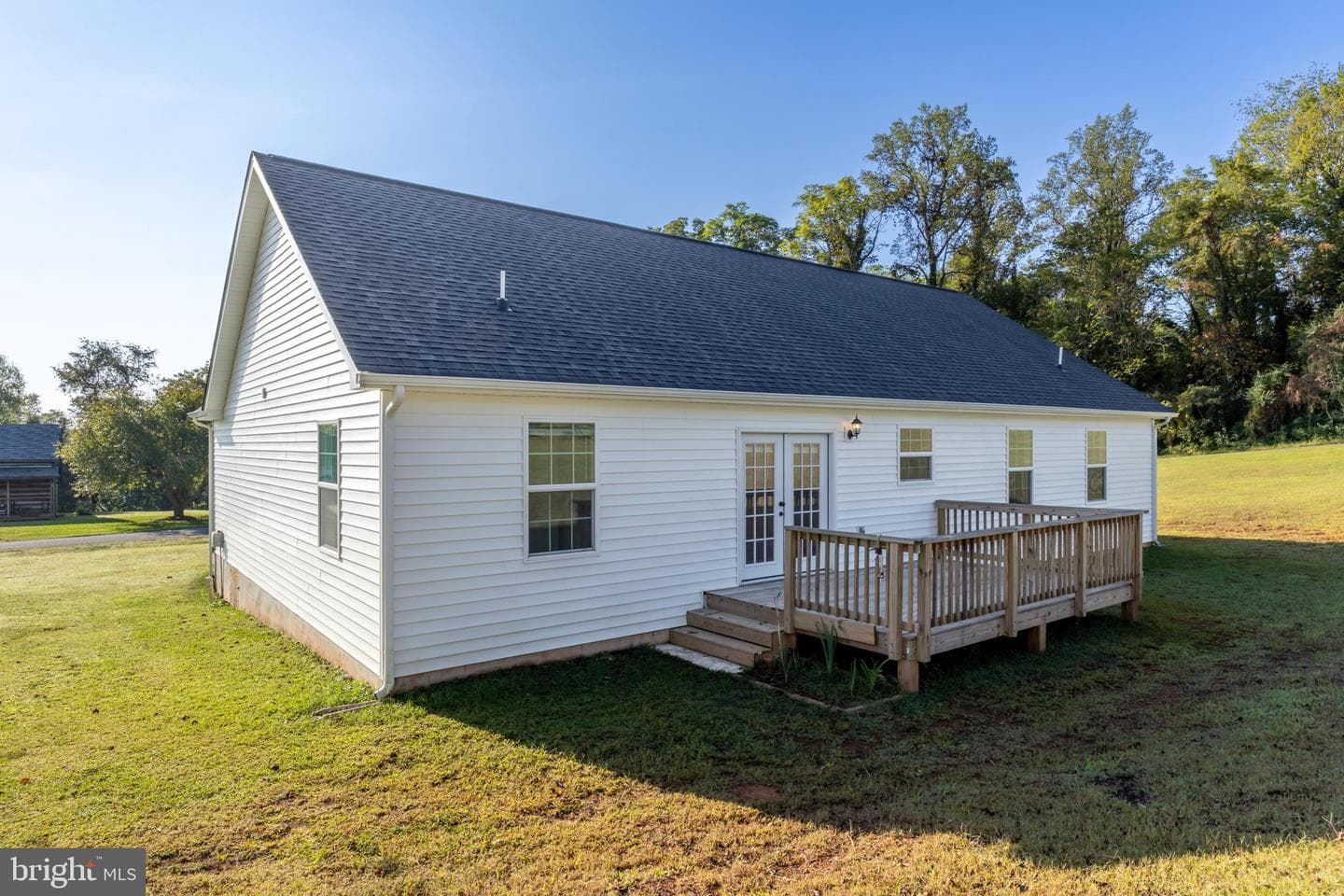 193 Smith Road photo 8
