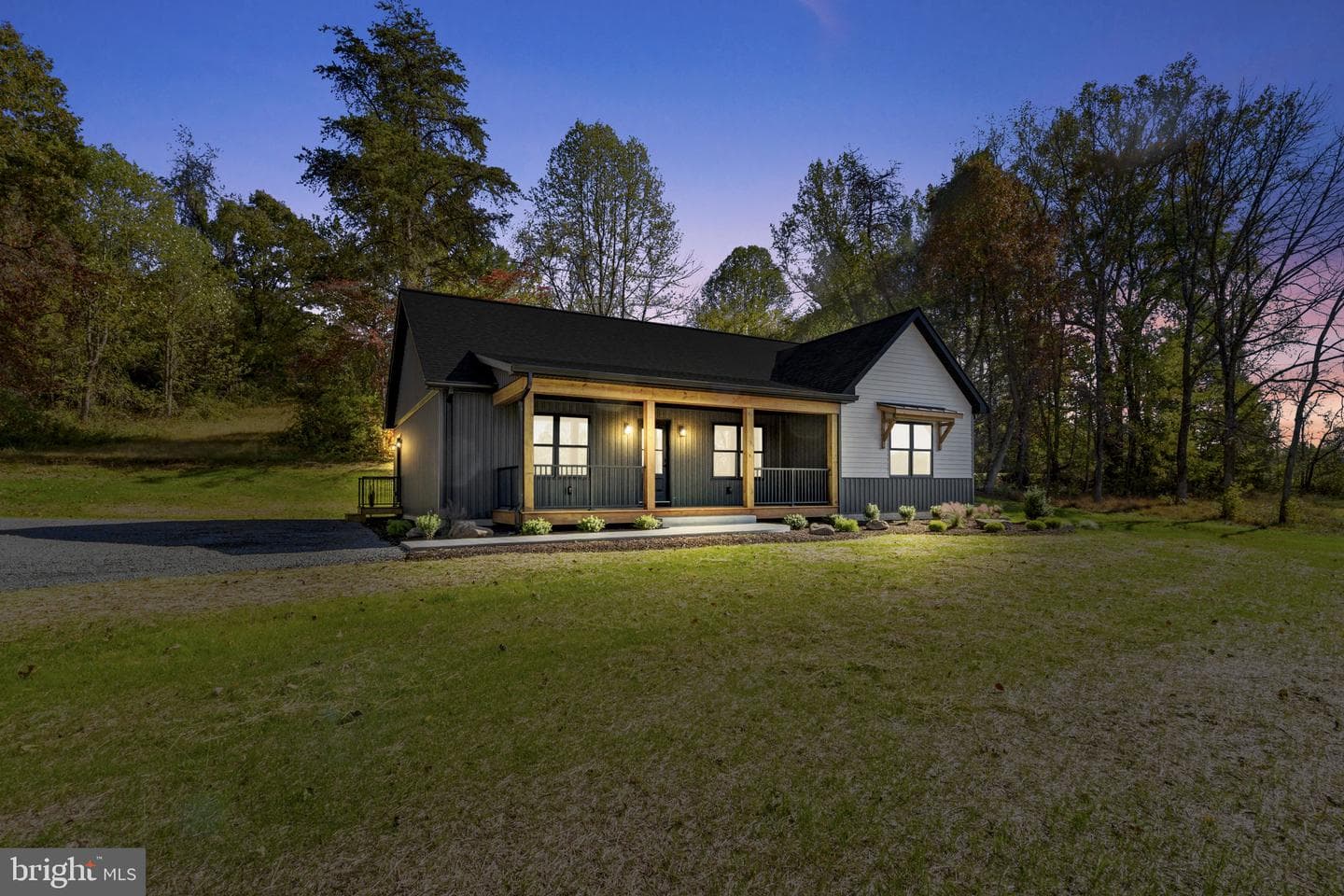 1789 Thoroughfare Road photo 2