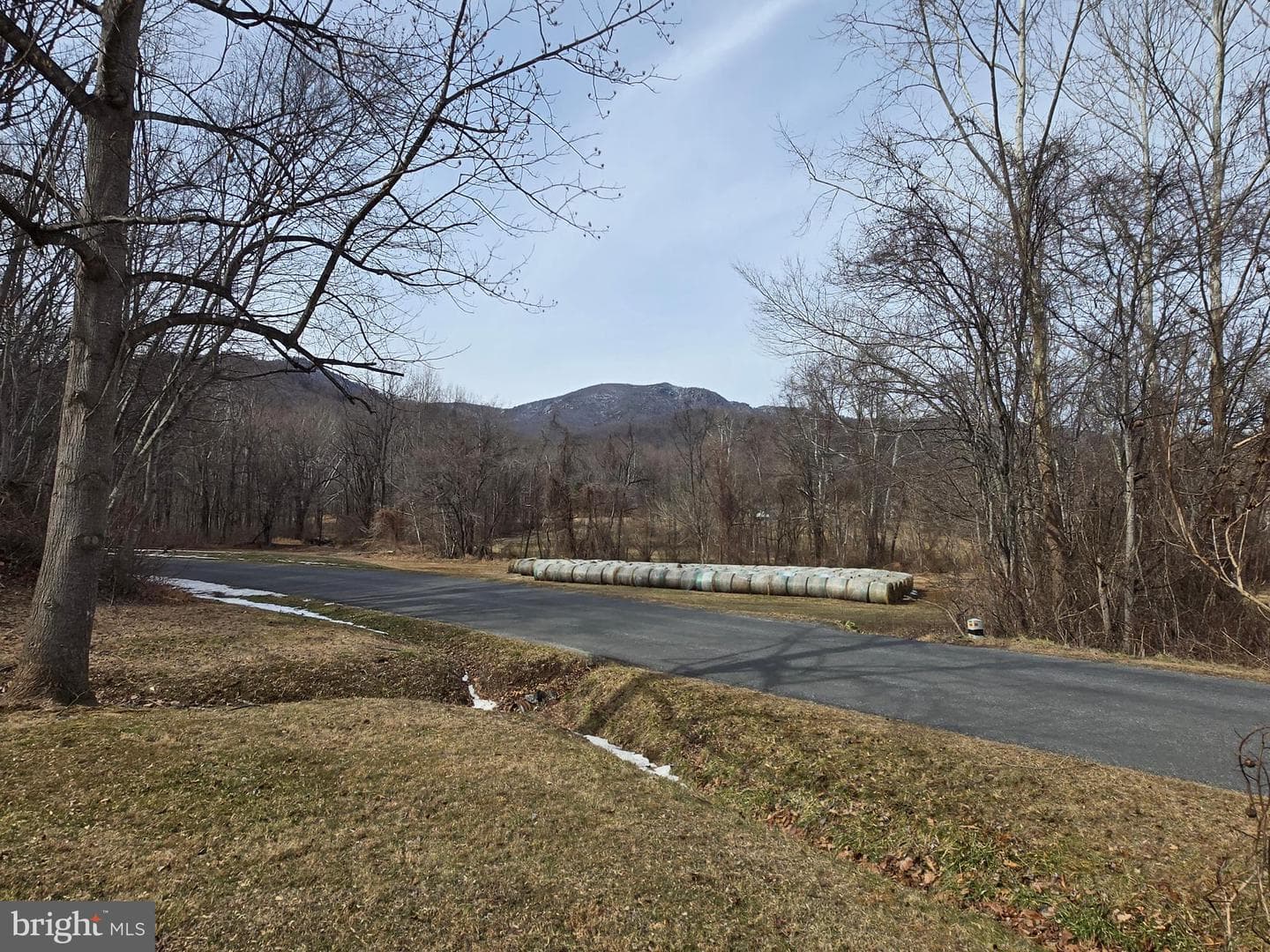 2996 Etlan Road photo 4
