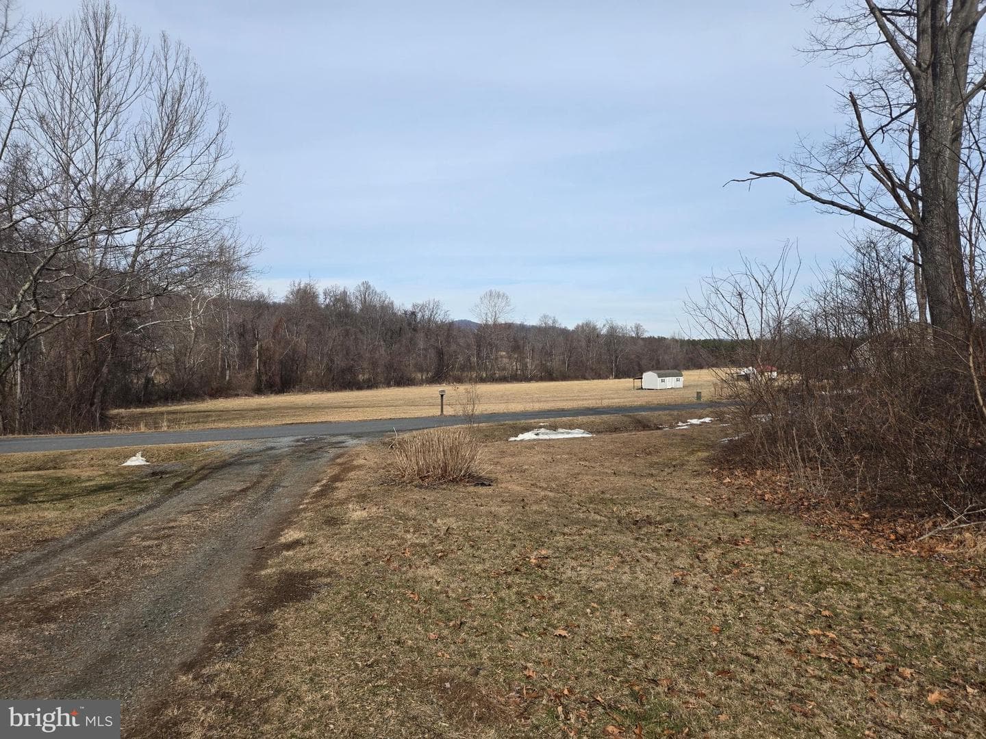2996 Etlan Road photo 5