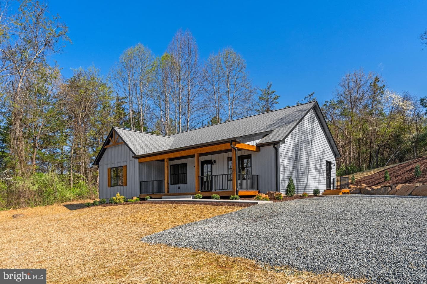 1787 Thoroughfare Road photo 3