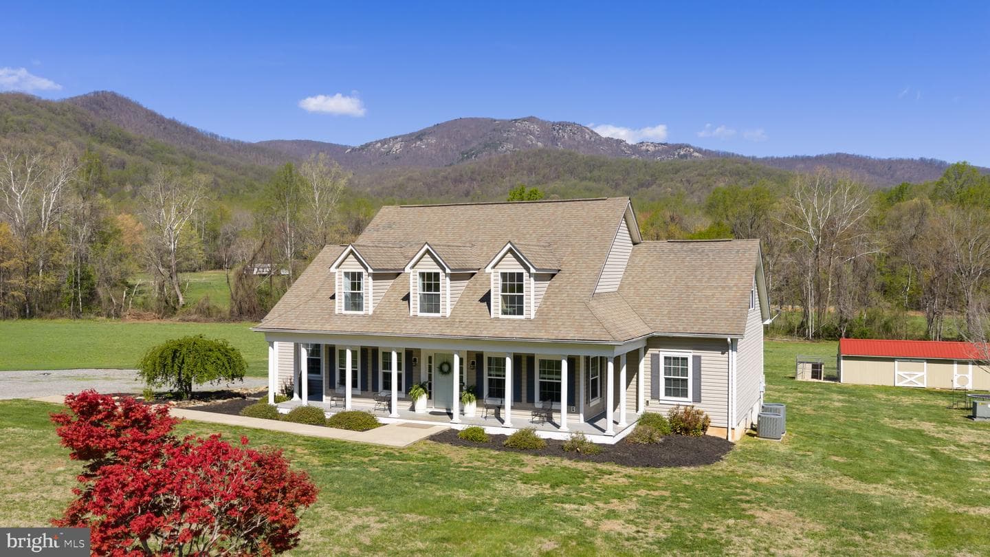 3063 Etlan Road, Etlan