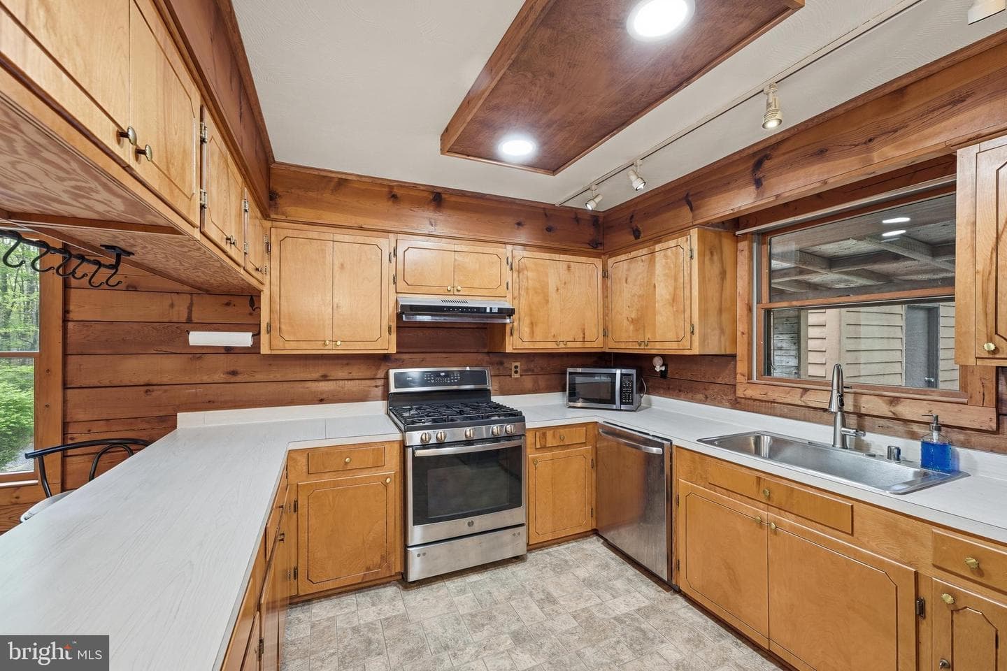 2123 Oak Park photo 3