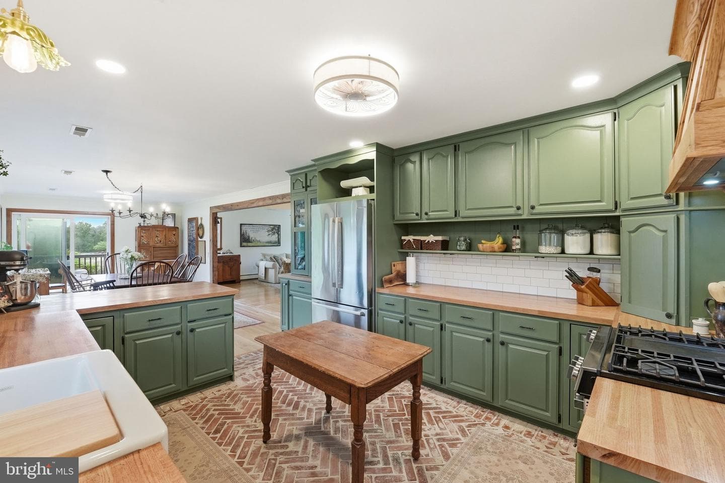 481 James City Road photo 13