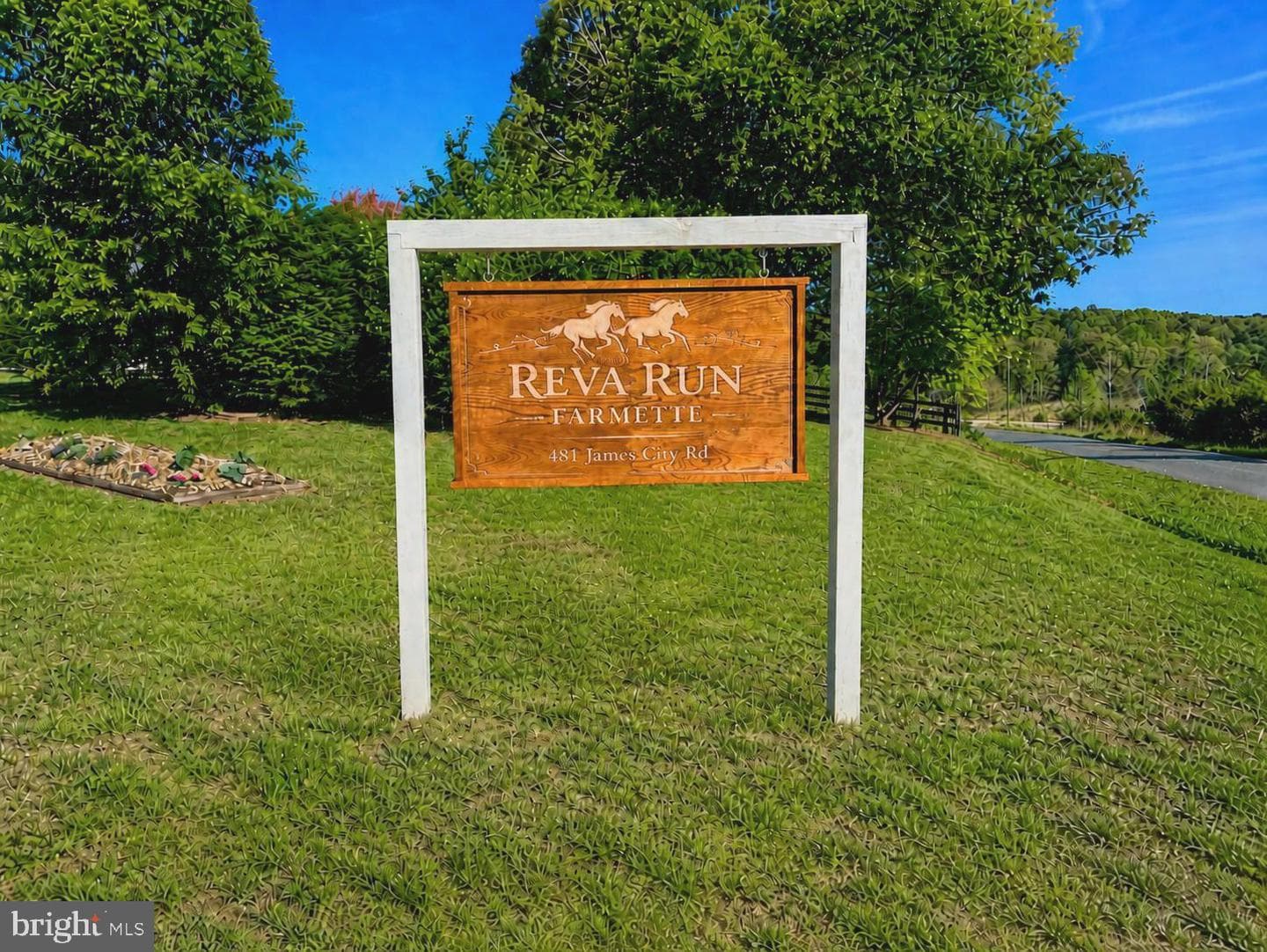 481 James City Road photo 2