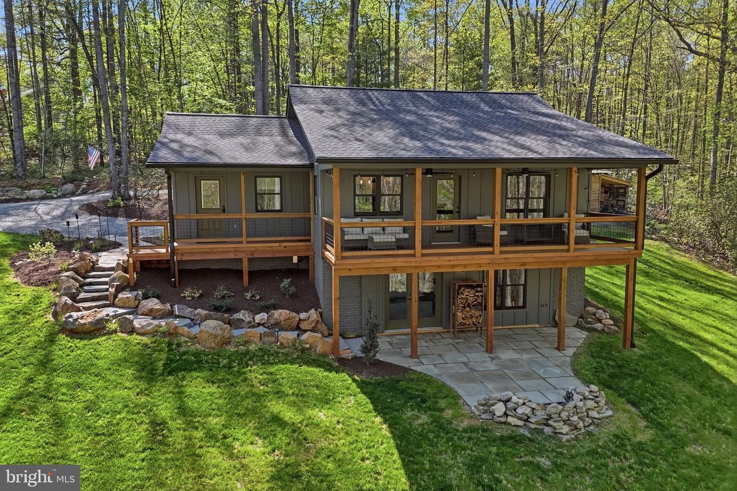 677 Weaver Hollow Road photo 3