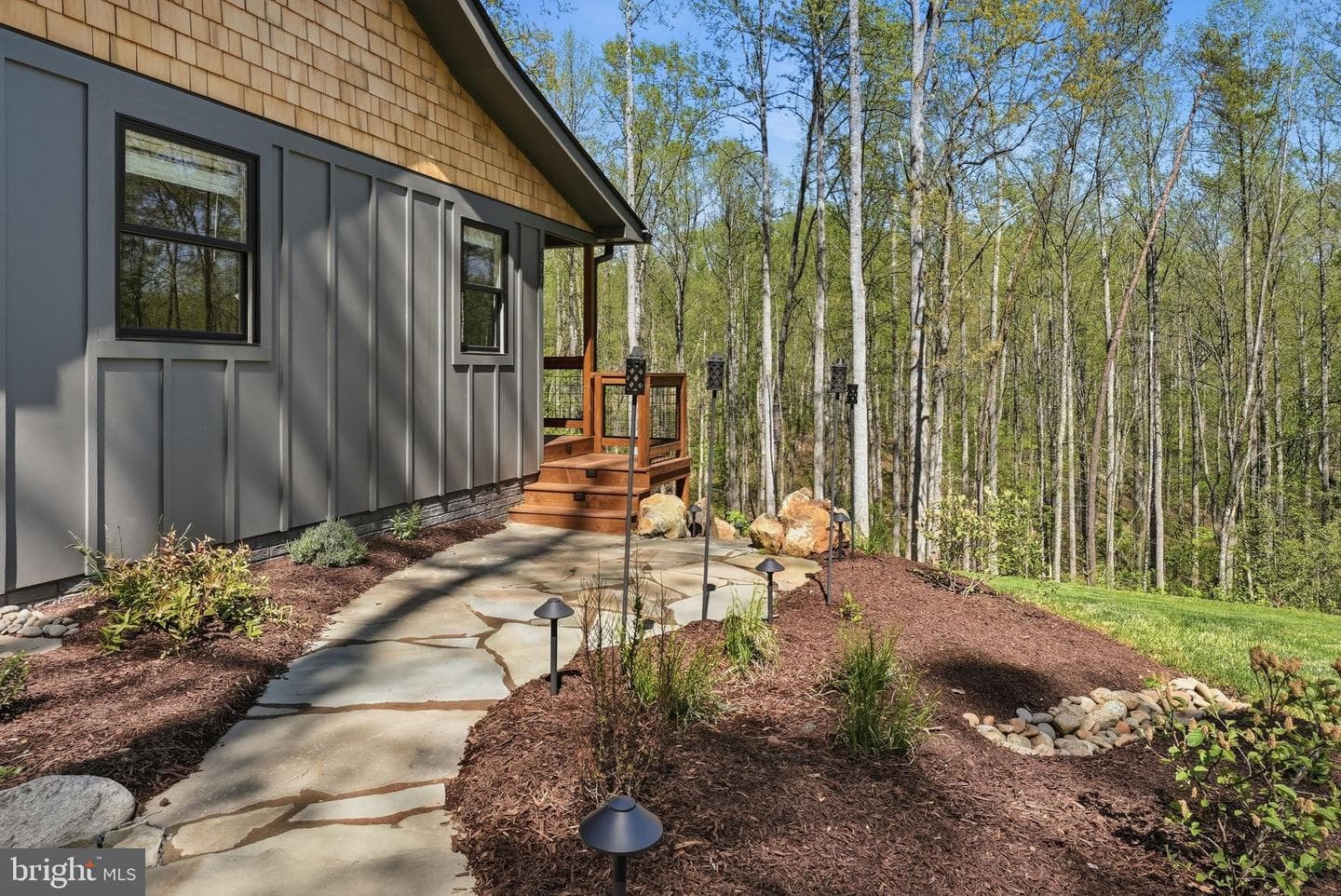677 Weaver Hollow Road photo 5