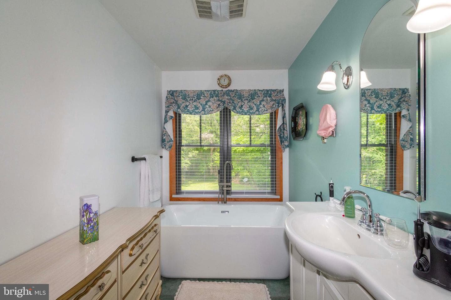 5060 Ridgeview Road photo 30