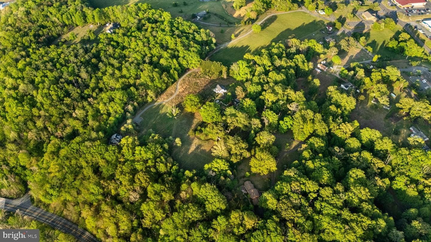 324 N Blue Ridge Turnpike photo 66