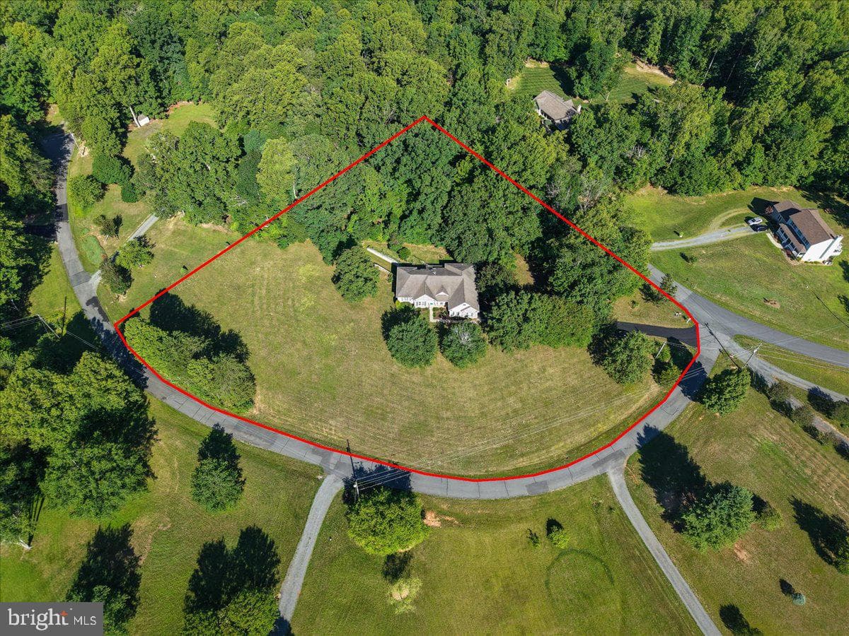 14 Surrey, Madison