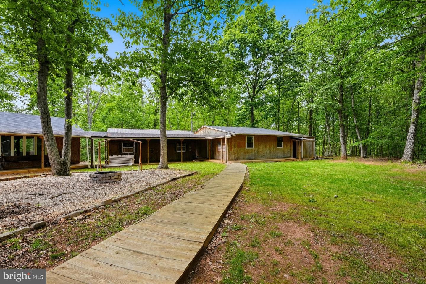 2747 Twymans Mill photo 31