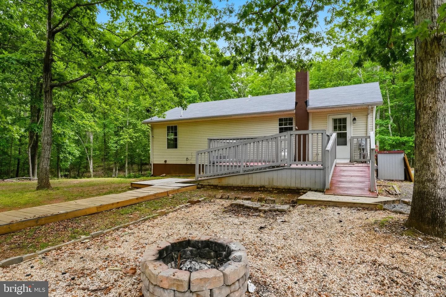 2747 Twymans Mill photo 38