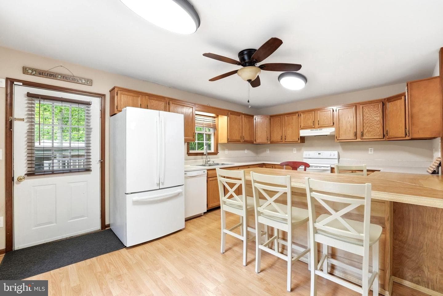 2747 Twymans Mill photo 4