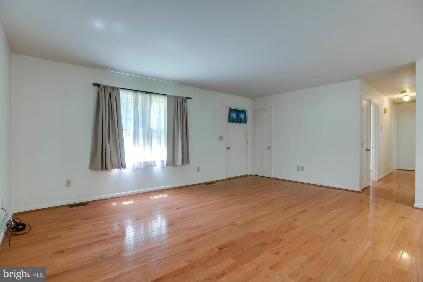 803 Weaver Hollow Road photo 4